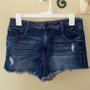 Women’s Refuge Size 6 Jean Shorts